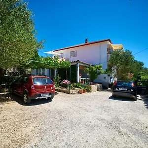 Vendégház Balen, Rab Town